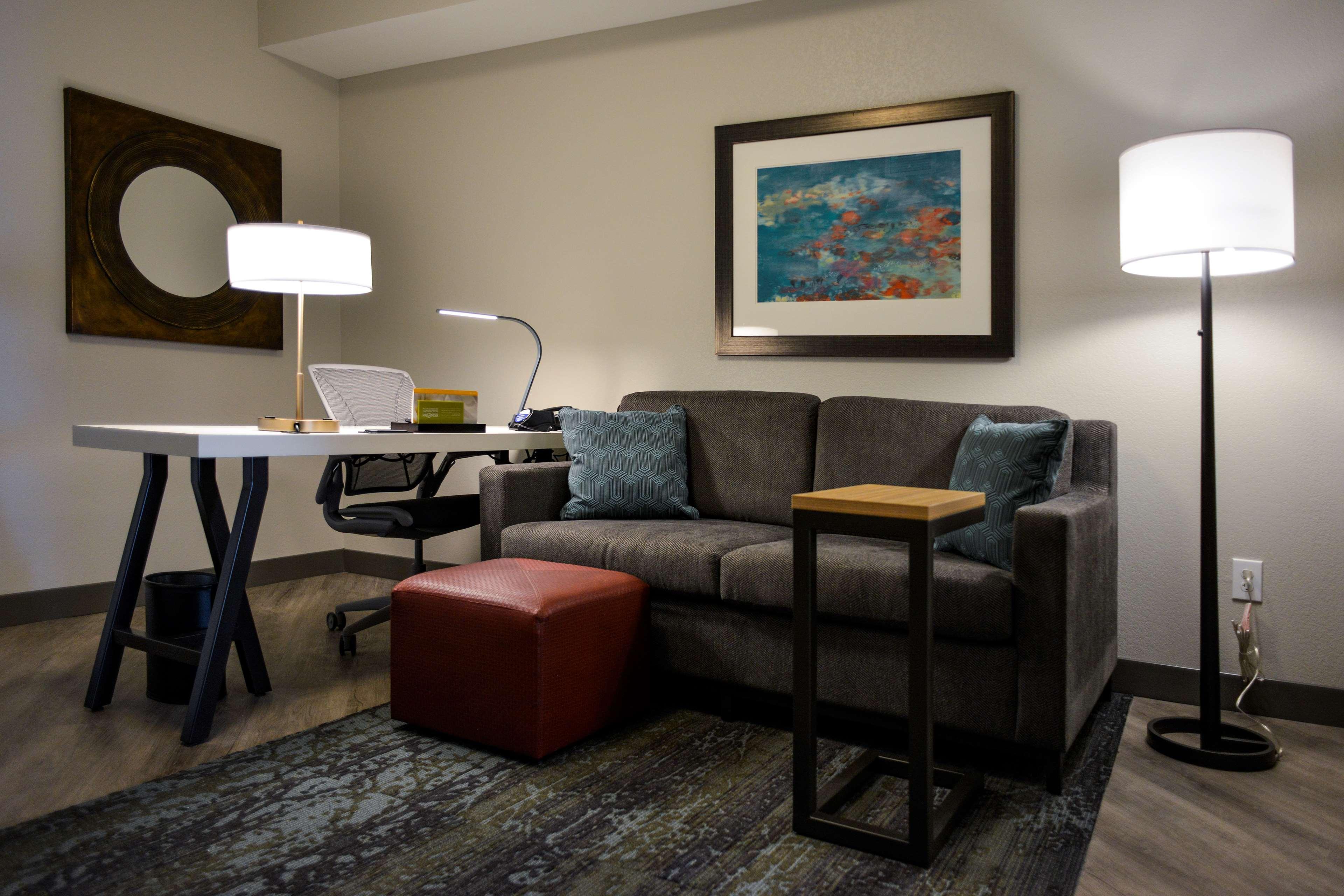 Hilton Garden Inn Louisville Mall Of St. Matthews Экстерьер фото