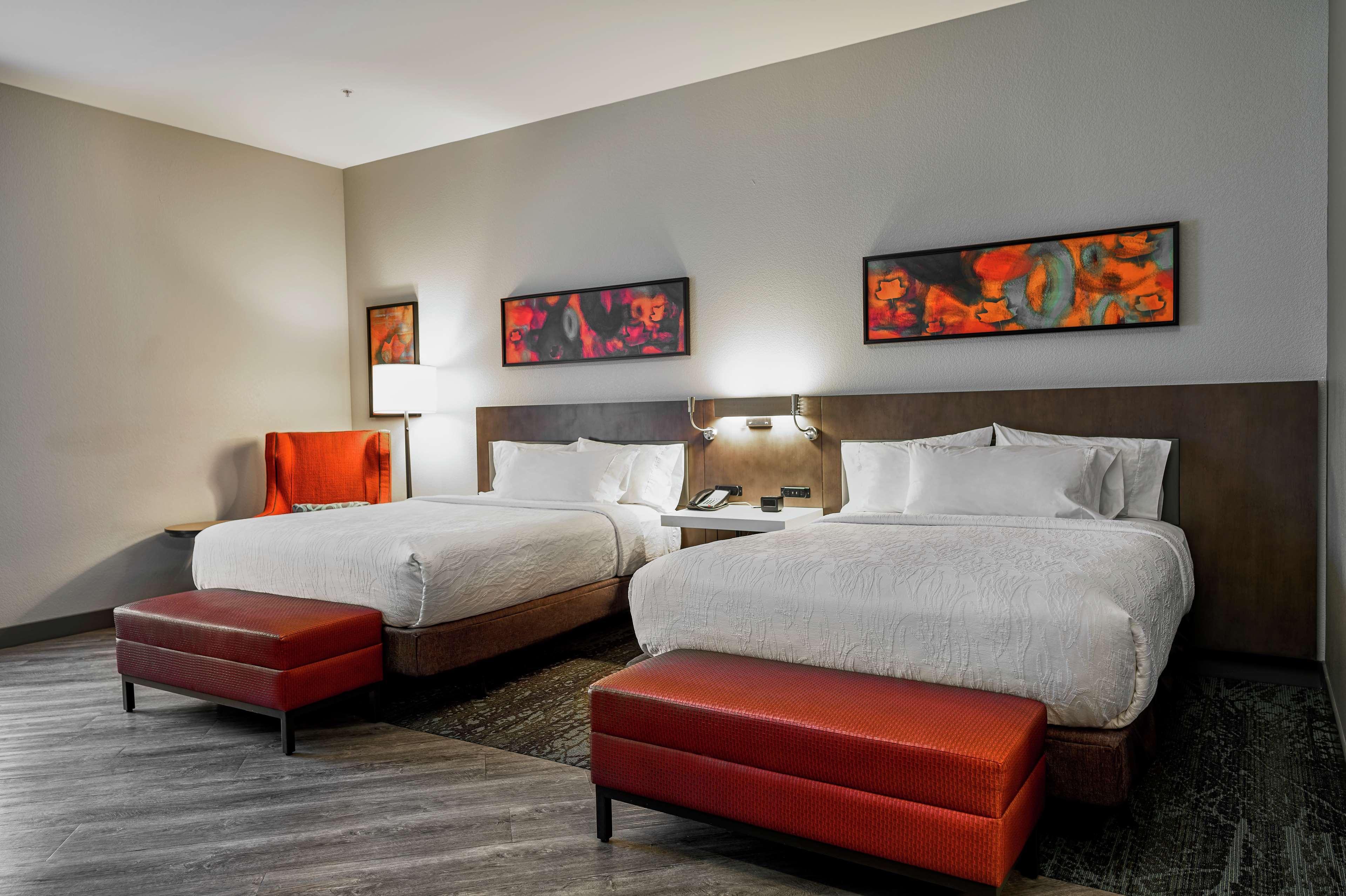 Hilton Garden Inn Louisville Mall Of St. Matthews Экстерьер фото