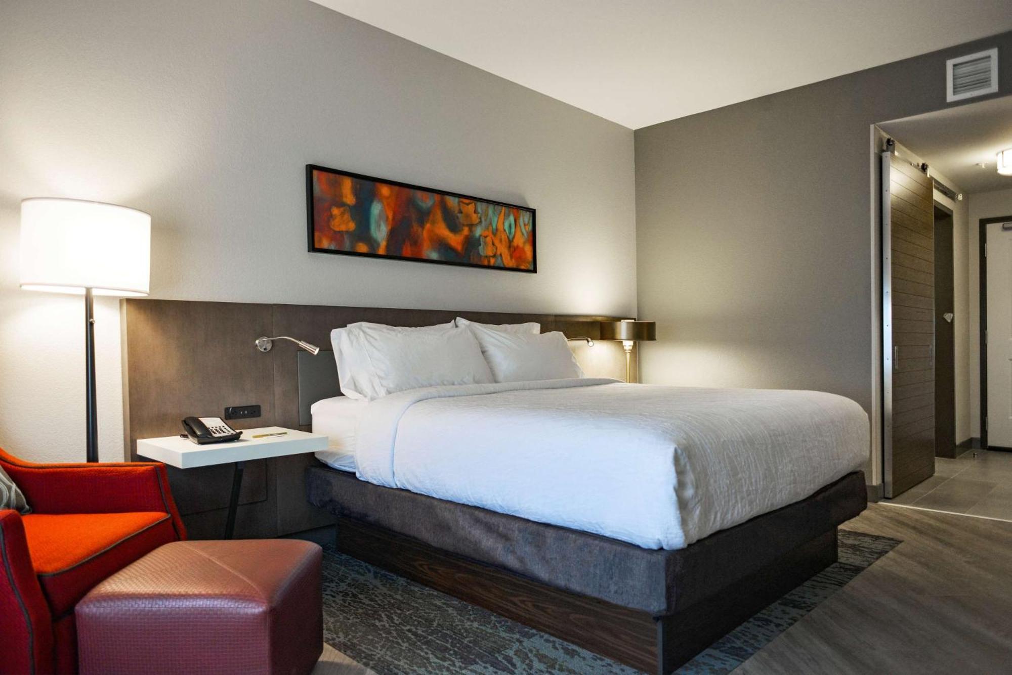 Hilton Garden Inn Louisville Mall Of St. Matthews Экстерьер фото
