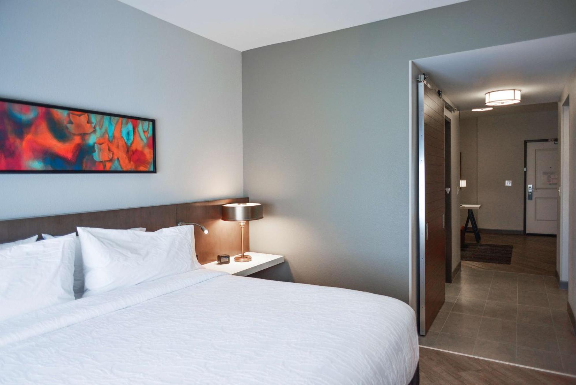 Hilton Garden Inn Louisville Mall Of St. Matthews Экстерьер фото